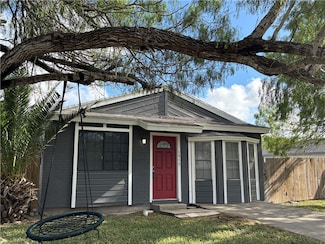1717 Triple Crown Dr, Corpus Christi, TX 78417