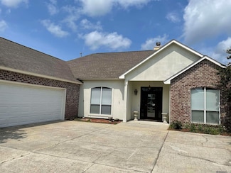 36497 Stanton Hall Ave, Denham Springs, LA 70706