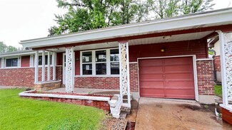 2251 Hollis Dr, Saint Louis, MO 63136