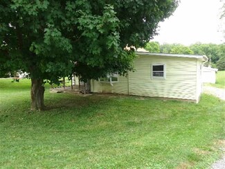 367 S Main St, Andrews, IN 46702