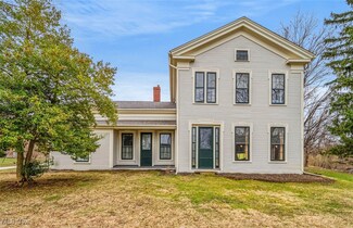 1739 Maple St, Austinburg, OH 44010