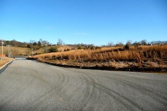2 AC Cookeville Hwy, Livingston, TN 38570