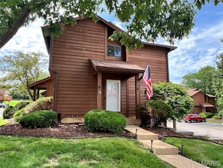 218 Cedar Grove Dr, Saint Charles, MO 63304