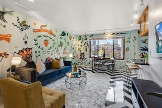 1105 Spring St Unit 310, Seattle, WA 98104