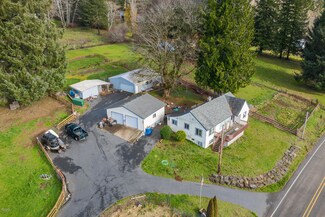 1293 N North Bank Rd, Otis, OR 97368