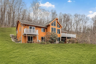 24 Babbling Brook Ln, Cold Spring, NY 10516