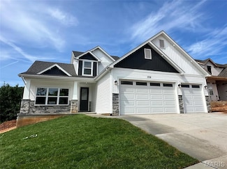 3718 Bullsway Dr, Imperial, MO 63052