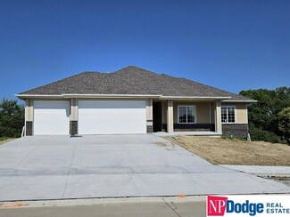 11502 S 129th St, Papillion, NE 68138
