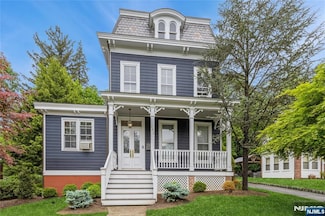 343 Demarest Ave, Closter, NJ 07624