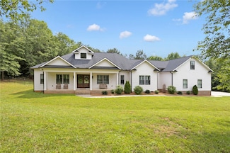 155 California Dr, Easley, SC 29642