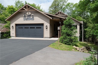105 Garmon Ave, Old Forge, NY 13420