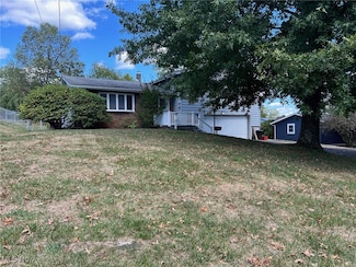 205 Coventry Rd, Marietta, OH 45750