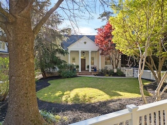 582 Lakeshore Dr NE, Atlanta, GA 30307