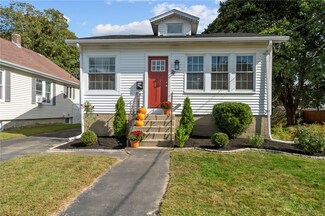 22 Elder Ave, Riverside, RI 02915