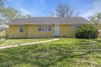 479 NE Meadowbrook Rd, Kansas City, MO 64119