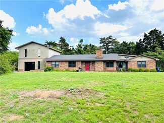 14069 State Highway 152, Binger, OK 73009