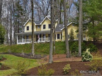 153 Rugby Hollow Dr, Hendersonville, NC 28791