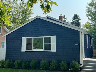 1031 Lorraine Ave, Waukegan, IL 60085