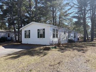 17 Larry Ln, Brunswick, ME 04011
