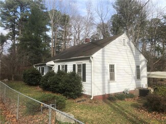 602 N Main St, Randleman, NC 27317