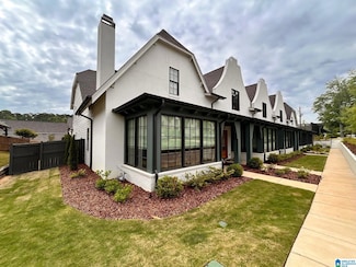 3789 Poe Dr, Vestavia Hills, AL 35223