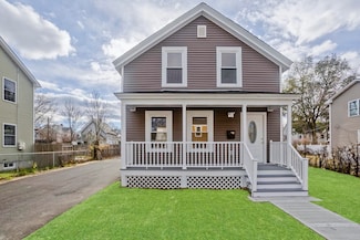 19 Quincy St, Springfield, MA 01109