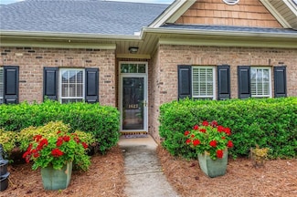 1627 Crestlawn Trail, Pfafftown, NC 27040