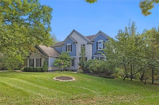 14706 Mohawk Cir, Overland Park, KS 66224
