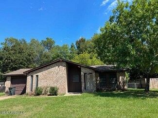 1324 Glacier Ave, Ocean Springs, MS 39564