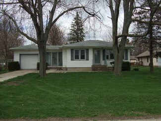 475 E 6th Ave, Clifton, IL 60927