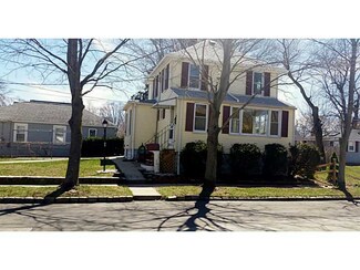 20 Ottawa Ave, Warwick, RI 02889