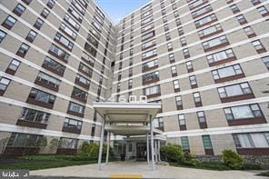4600 Duke St Unit 803, Alexandria, VA 22304