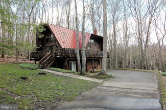 466 Hemlock Cir, Terra Alta, WV 26764