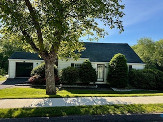 167 Pleasant St, East Longmeadow, MA 01028