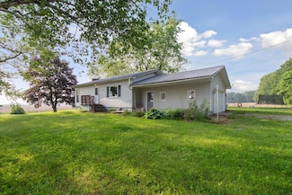 8520 E McBrides Rd, Vestaburg, MI 48891