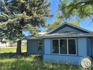 14 E First St, Shawmut, MT 59078