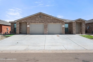 505 E 21st St, Wolfforth, TX 79382