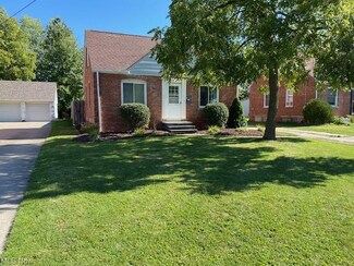 1711 E 291st St, Wickliffe, OH 44092