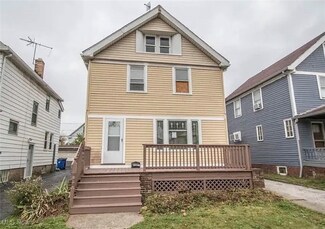 3404 W 119th St, Cleveland, OH 44111