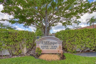 5235 SW 40th Ave Unit 38, Fort Lauderdale, FL 33314