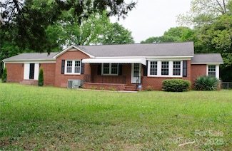 925 Grace Ave, Lancaster, SC 29720