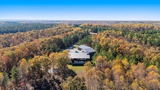 202 Ravenridge Dr, Summertown, TN 38483