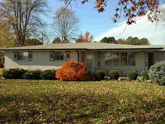 8112 Minnich Rd, Fort Wayne, IN 46816