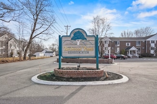 2 Birchwood Point Unit 201, Amesbury, MA 01913