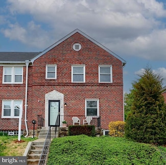 14 Briarwood Rd, Catonsville, MD 21228