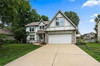 7315 Summit St, Shawnee, KS 66216