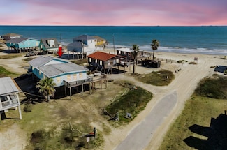 226 Jettyview Rd, Surfside Beach, TX 77541