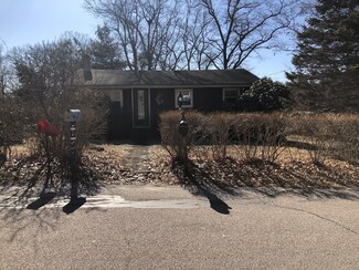 16 E Public St, Assonet, MA 02702