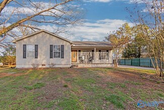 203 Widow Hornbuckle Rd, New Market, AL 35761