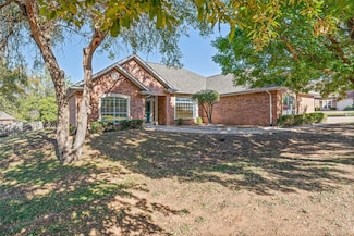 6100 N Waverly Ct, Granbury, TX 76049